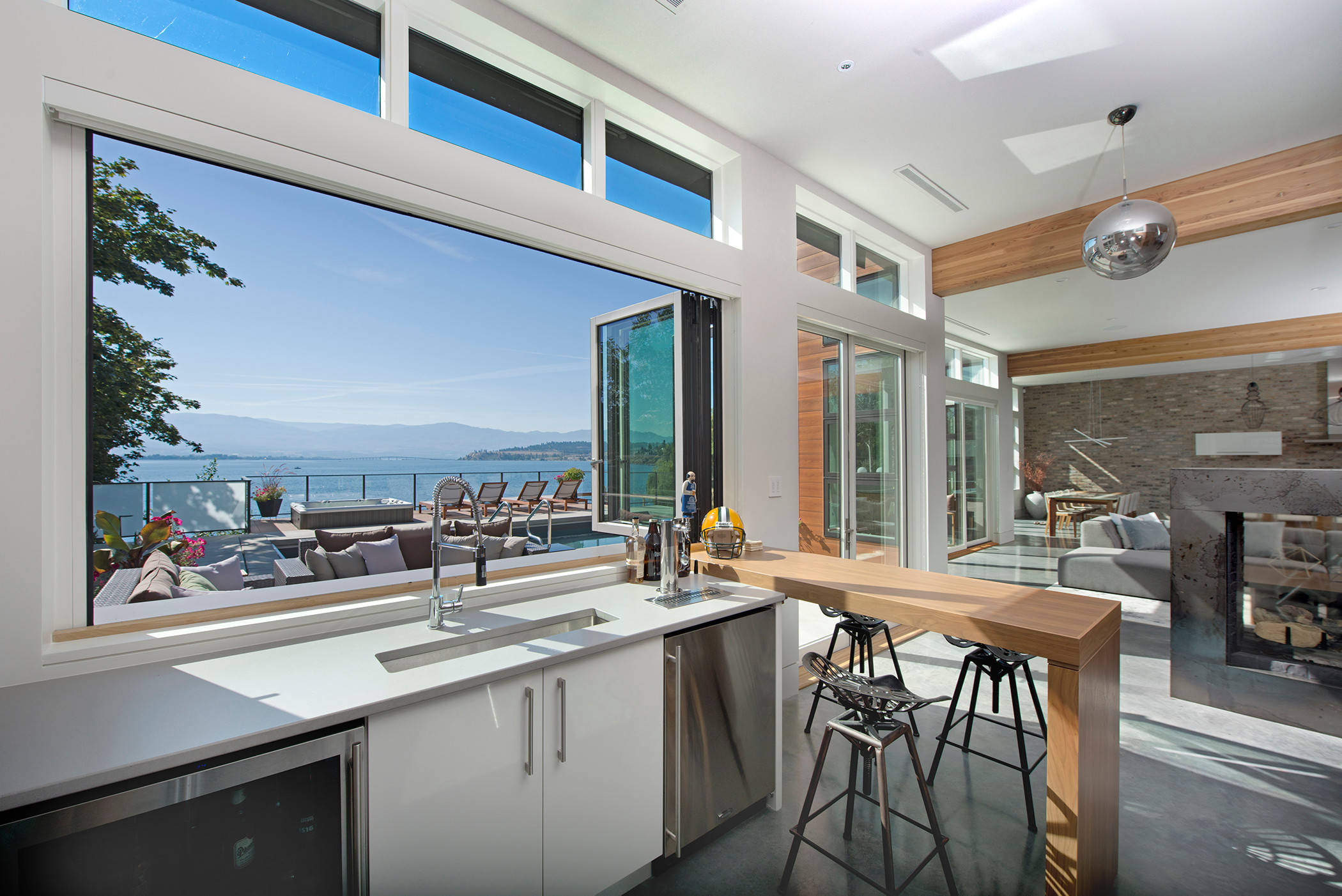 Bi-Folding-Window