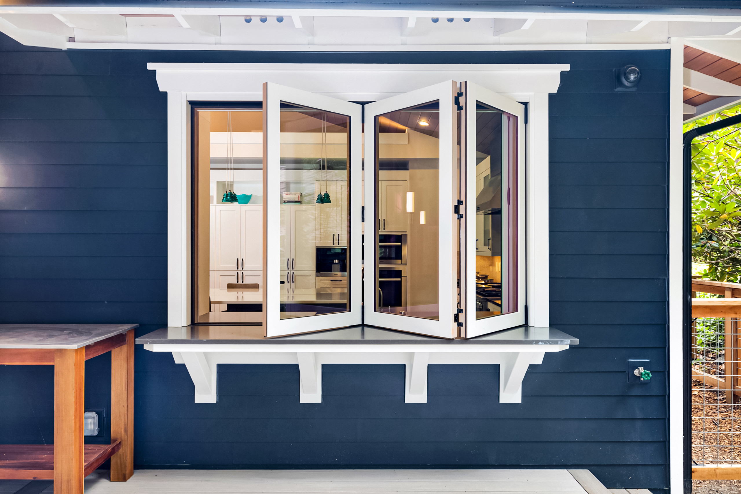 Bi-Folding-Window