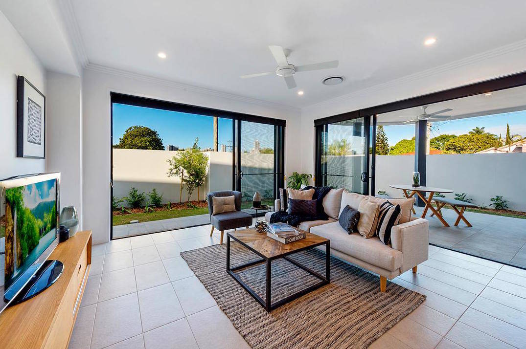 Glass Sliding Door With Aluminum Frame